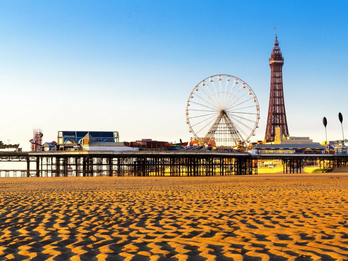 The Royal Alexandra Hotel By Compass Hospitality Blackpool Exterior foto